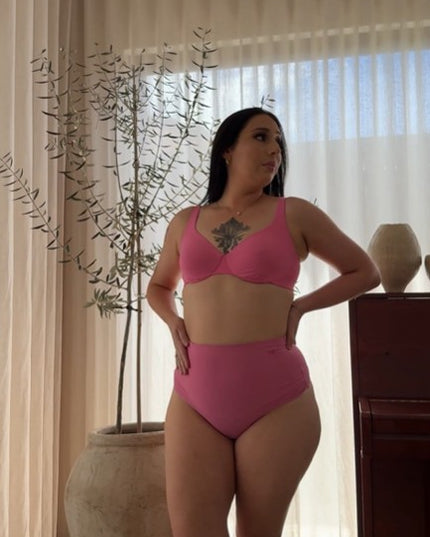 SECOND NATURE Wired Seamless Bra (Pre-Order Ships end of March)